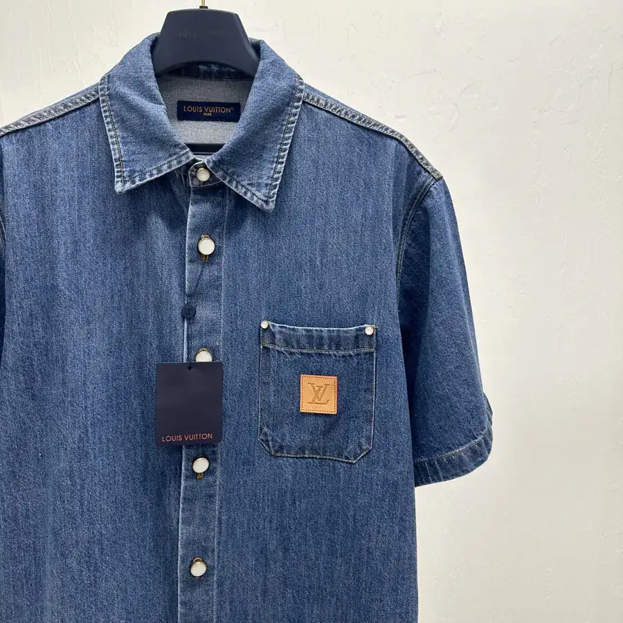 1V Logo Patchwork Calfskin Denim Short Sleeve Shirt