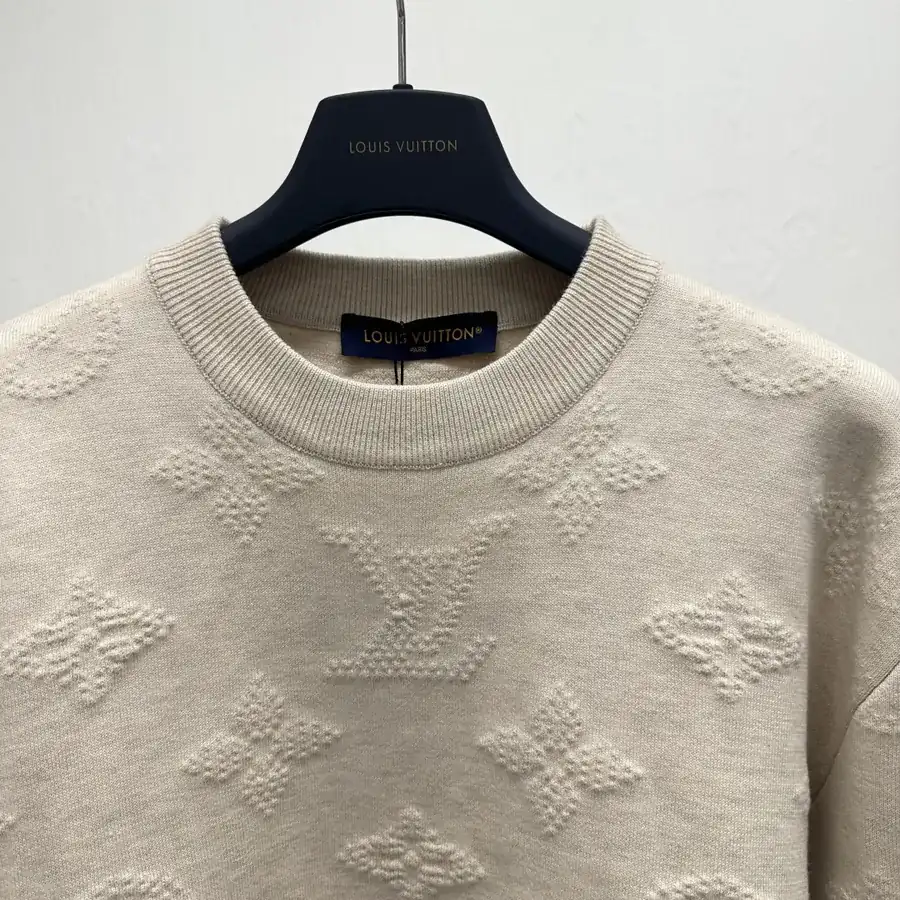 1V Knit Sweater