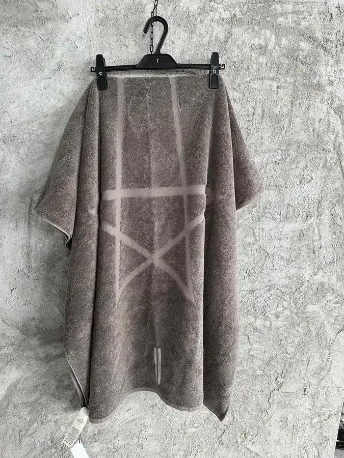 Rick Owens 2024SS Star Bath Towel with Custom Thick Loop Cotton Fabric