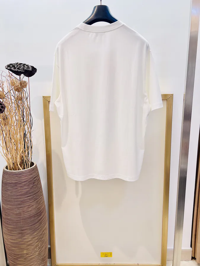 Welldone 2025FW Gradual Print Glitter T Shirt