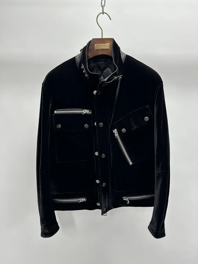 TOMFORD Leather Vest with Velvet Lining and T Shape Stitching