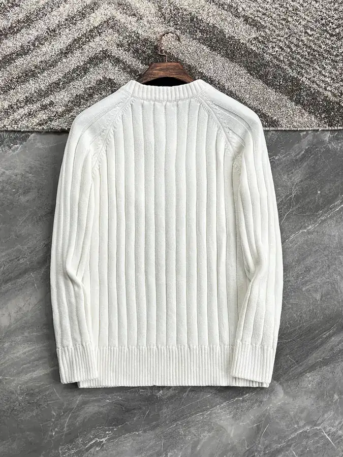 Brunello Cucinelli Men's Wool Sweater with Italian Style