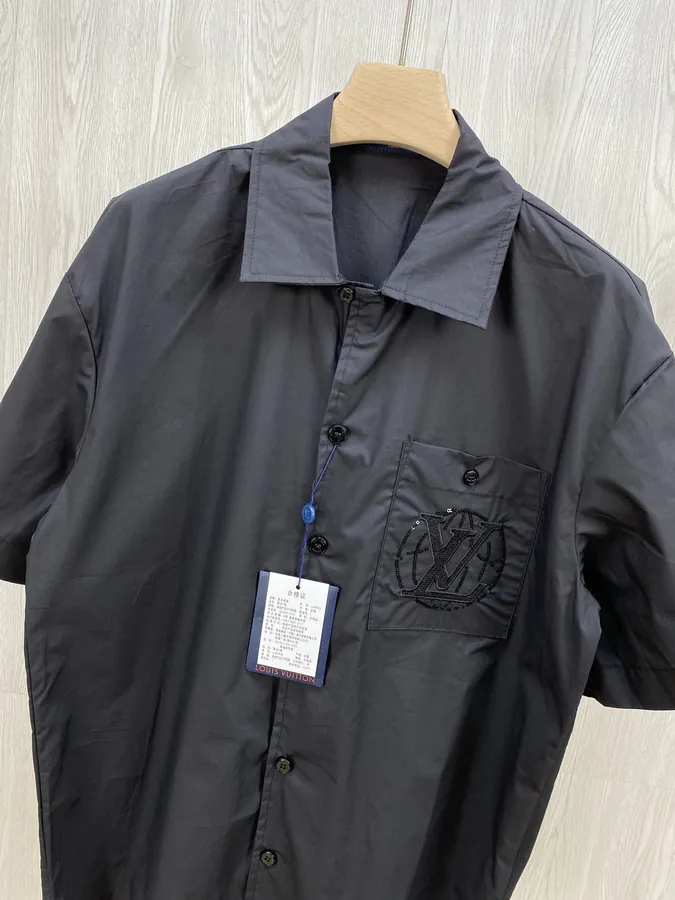 1V Beaded Embroidered Short Sleeve Shirt