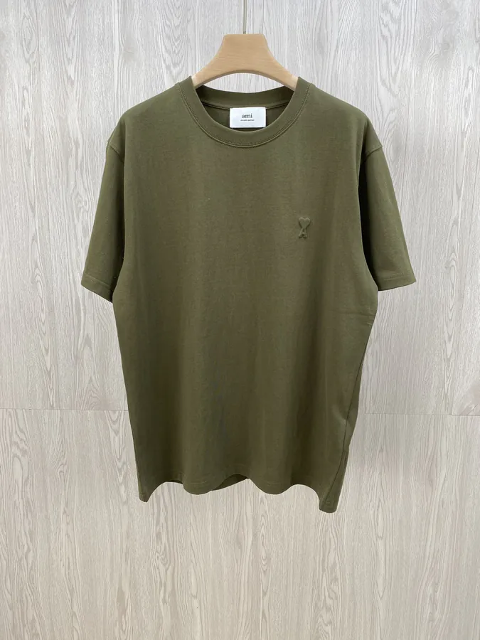 P165 AMI Heart shaped Love Short Sleeve T shirt
