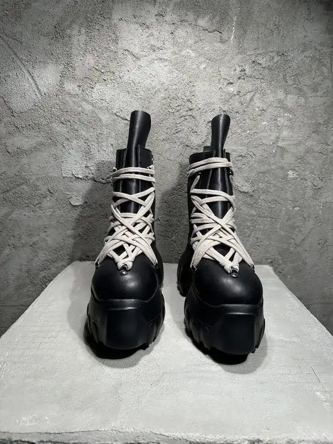 Rick Owens 2025SS New Generation Octopus Sole Crazy Strap Boots