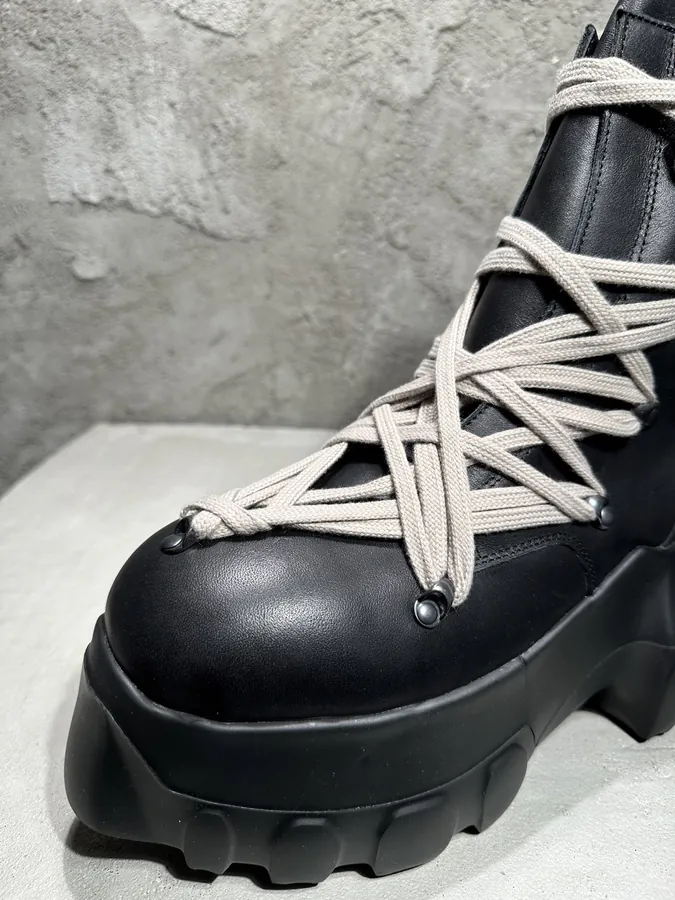 Rick Owens 2025SS New Generation Octopus Sole Crazy Strap Boots