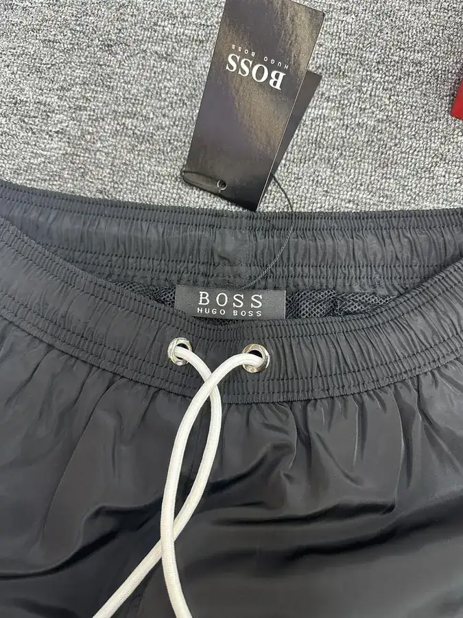 P100 Boss Men's Beach Trunks