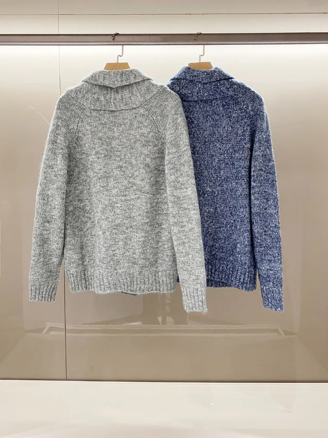Brunello Cucinelli Men's Spot Pattern Business Casual Crew Neck Wool Blend Knit Sweater