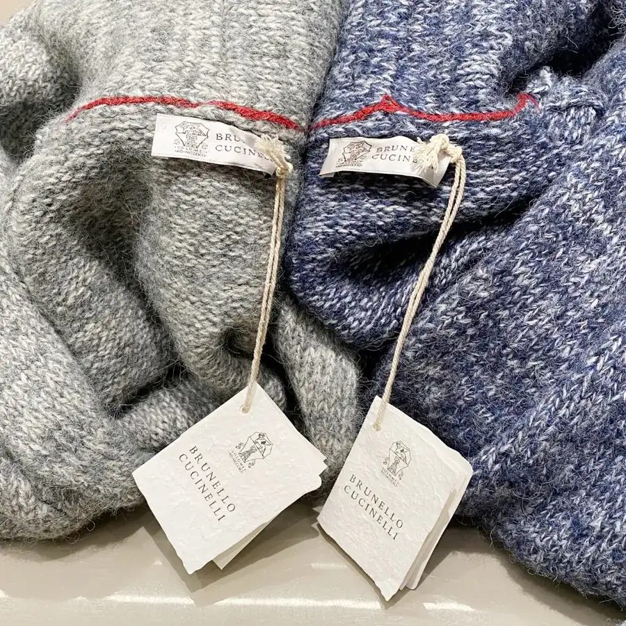 Brunello Cucinelli Men's Spot Pattern Business Casual Crew Neck Wool Blend Knit Sweater