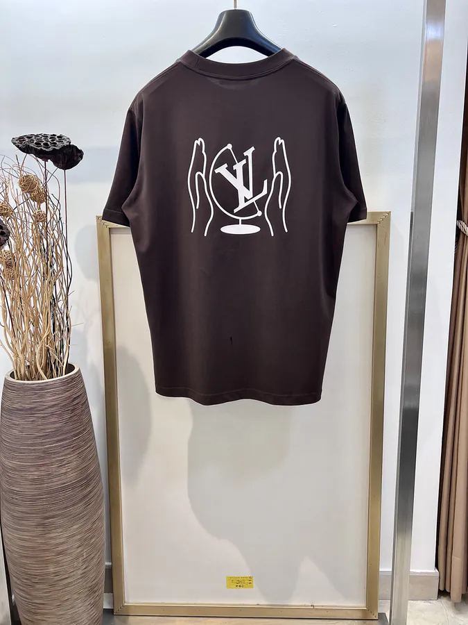 1V Louis Travel T Shirt