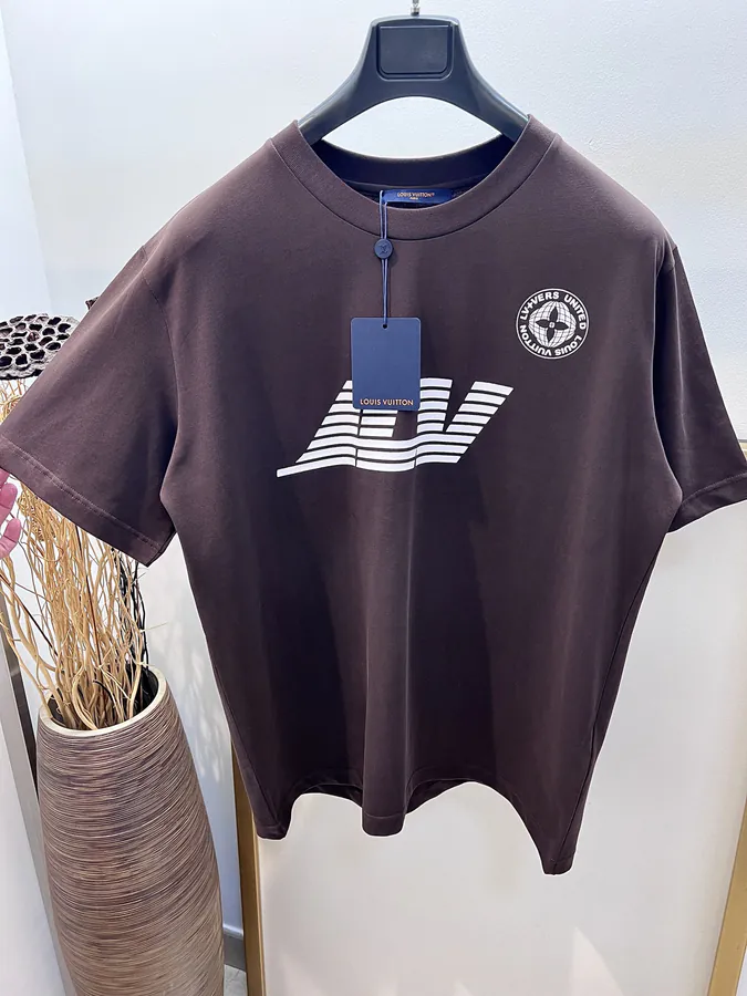 1V Louis Travel T Shirt