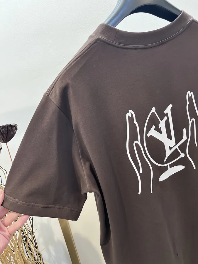 1V Louis Travel T Shirt