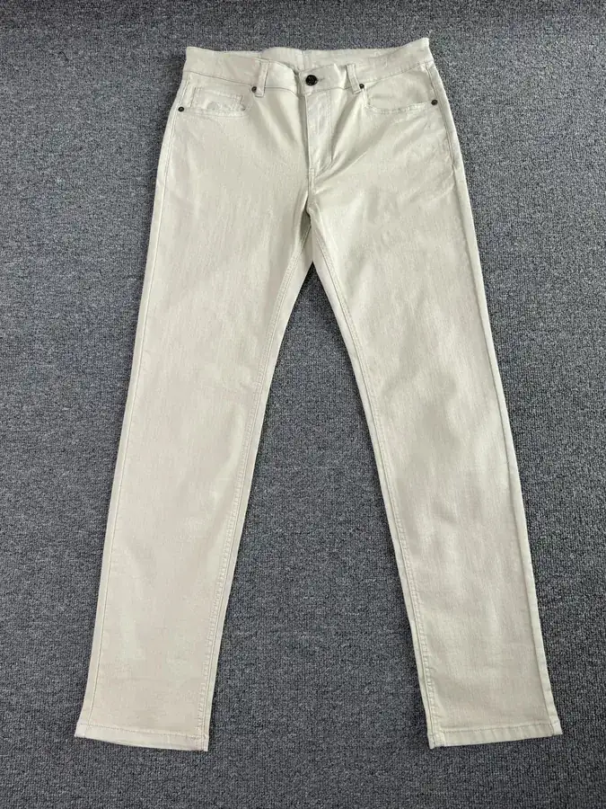 Brunello Cucinelli Spring Summer 2025 New Collection Denim Pants with Five Pockets