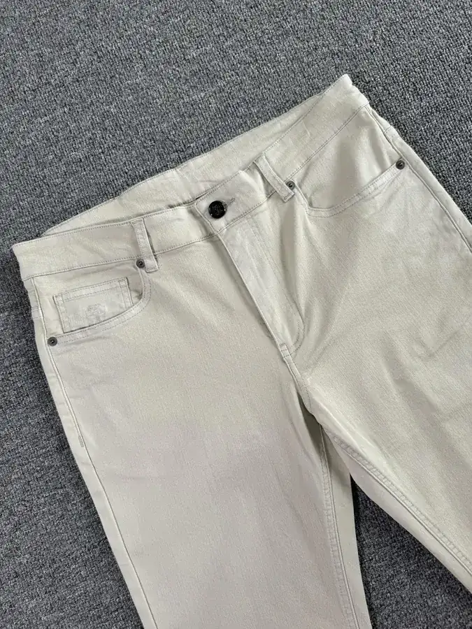 Brunello Cucinelli Spring Summer 2025 New Collection Denim Pants with Five Pockets