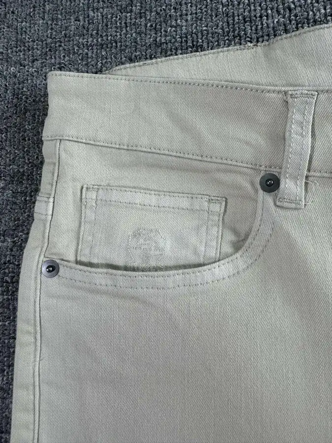 Brunello Cucinelli Spring Summer 2025 New Collection Denim Pants with Five Pockets