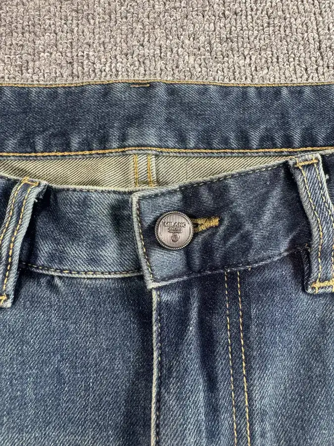 P220 PD Men's Classic Washed Blue Denim Pants