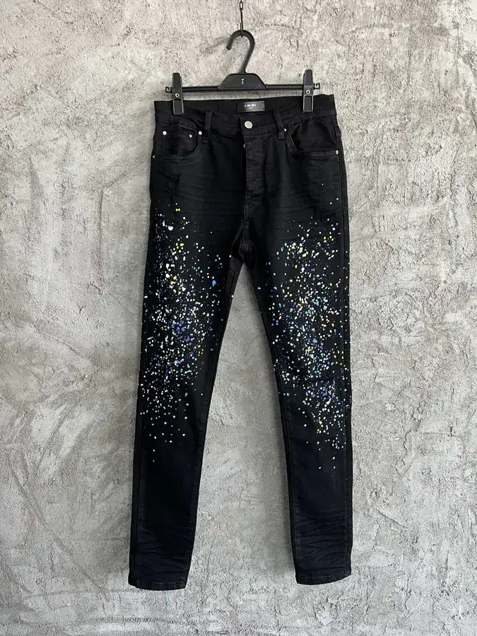 AMIRI 2023SS Drilled Distressed Jeans Pants with Custom Fit