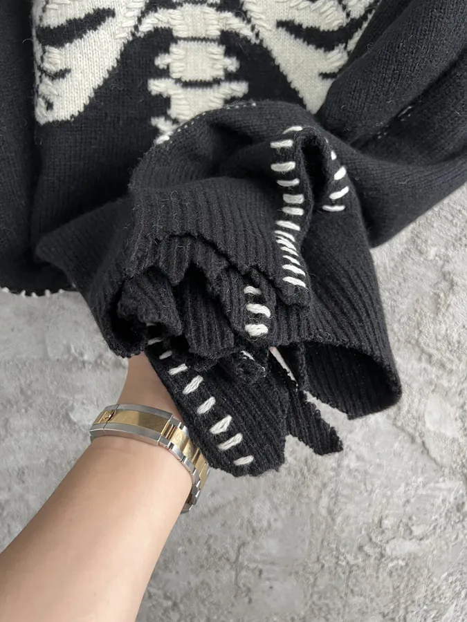Saint Michael 2024SS Hand Embroidered Skeletal Pattern Frayed Detail Oversized Sweater