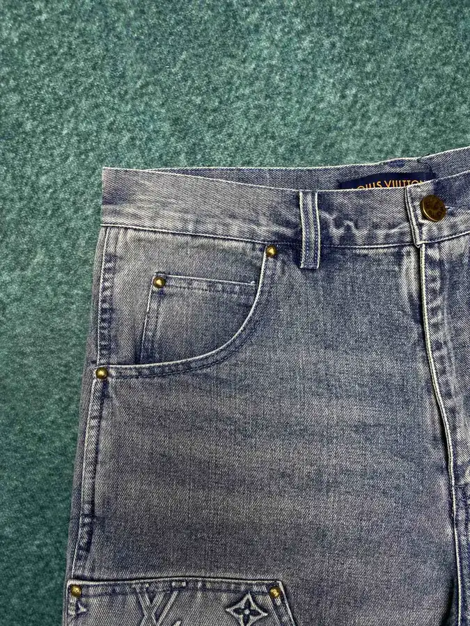 Ajour Classic Workwear Denim Shorts