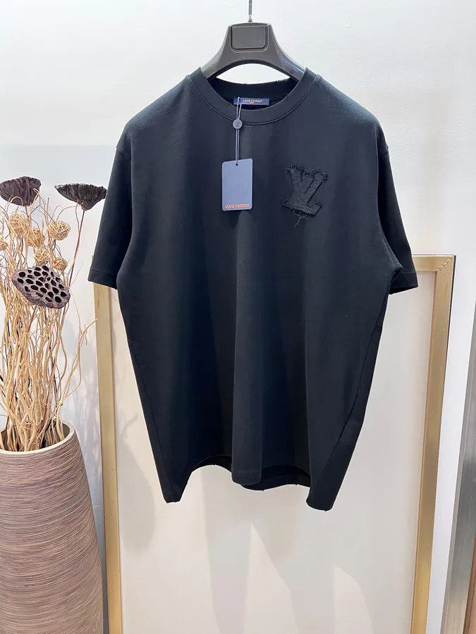 1V Louis 2025FW Cotton T Shirt with Brand Logo