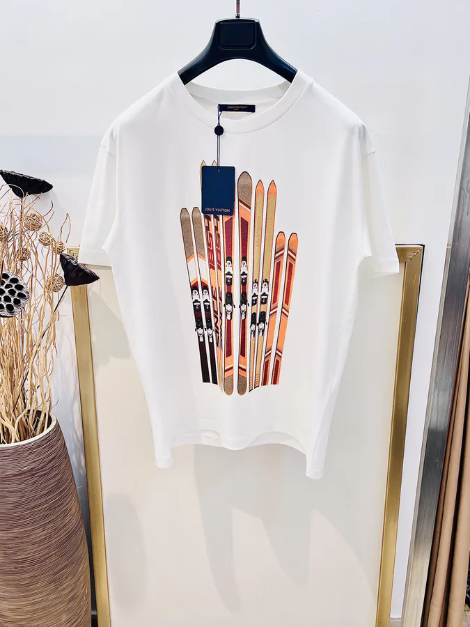 1V Louis Vuitton Ski Series Cotton T Shirt