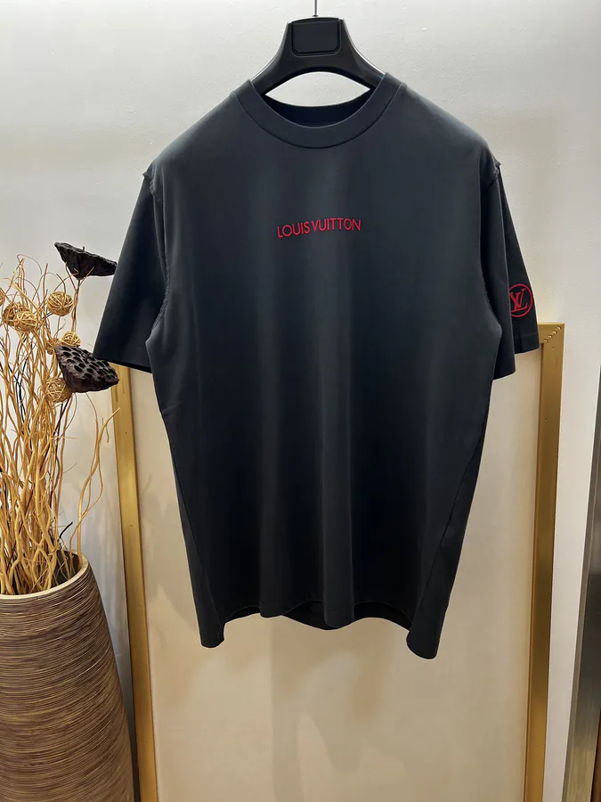1V Louis Design Studio Half Sleeve T Shirt