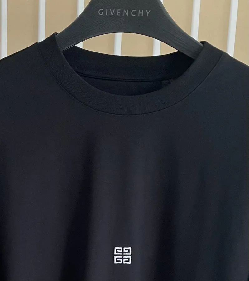 P210 GVC Embroidered Logo Print Long Sleeve