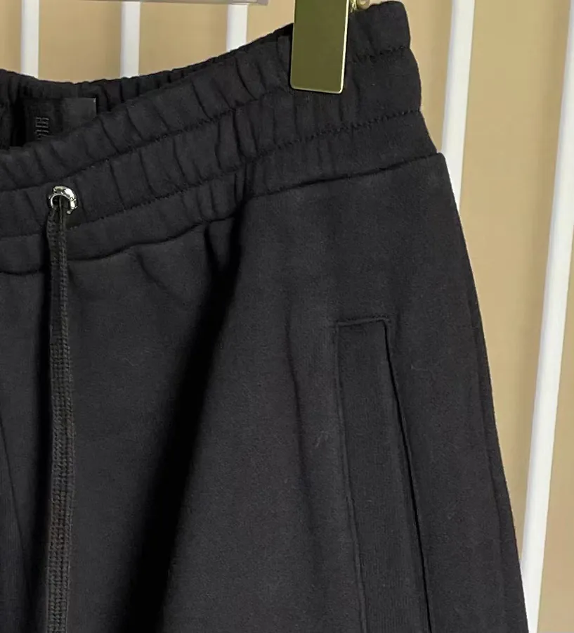 P220 G V C Shorts with Chain