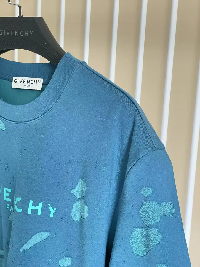 P175 G V C Small Letter Ripped Patchwork