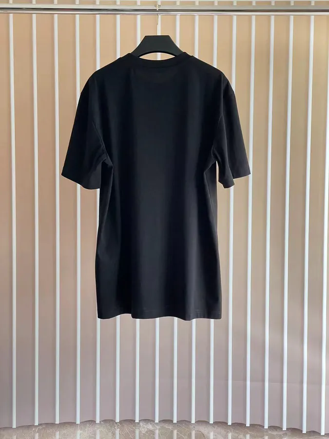 P170 G V C T Shirt with Diamond Dog