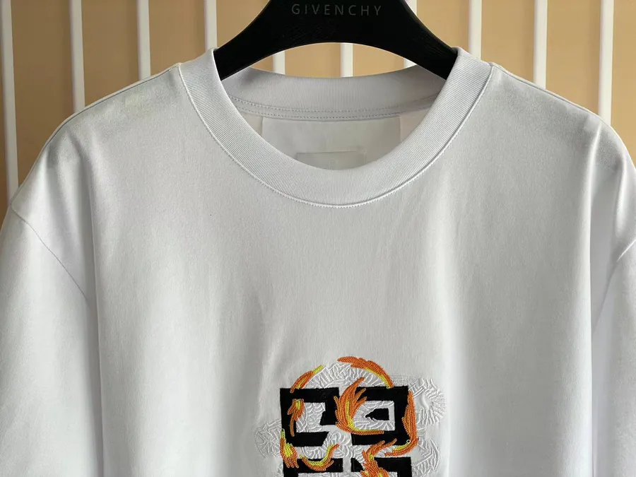 P170 G V C T Shirt with Dragon Embroidery One Size