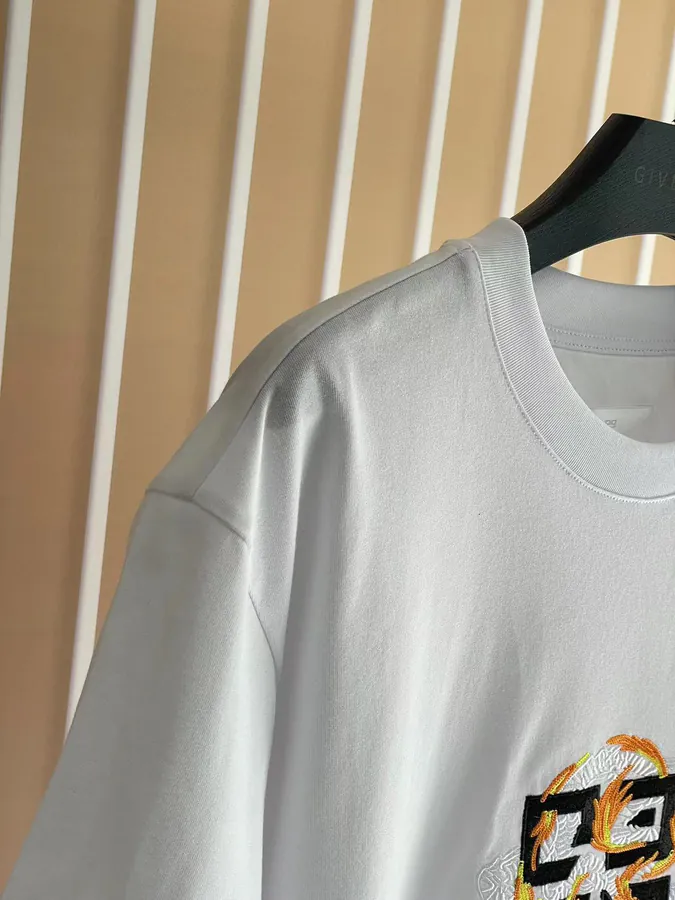 P170 G V C T Shirt with Dragon Embroidery One Size