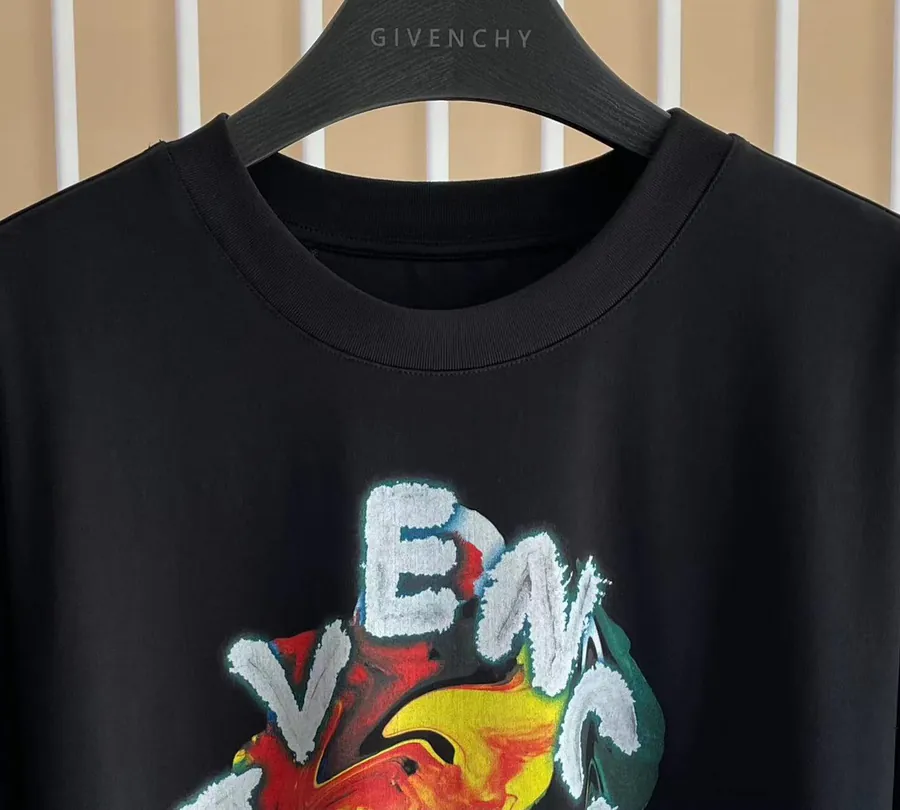 P170 G V C T Shirt with Flowers