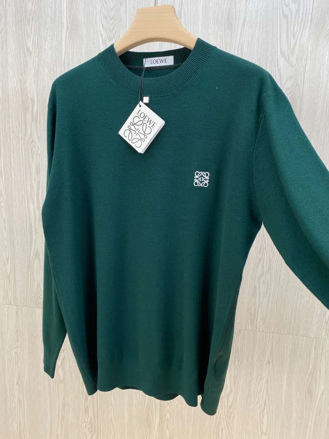 LW Spring 2025 New Collection Green Cashmere Knit Sweater