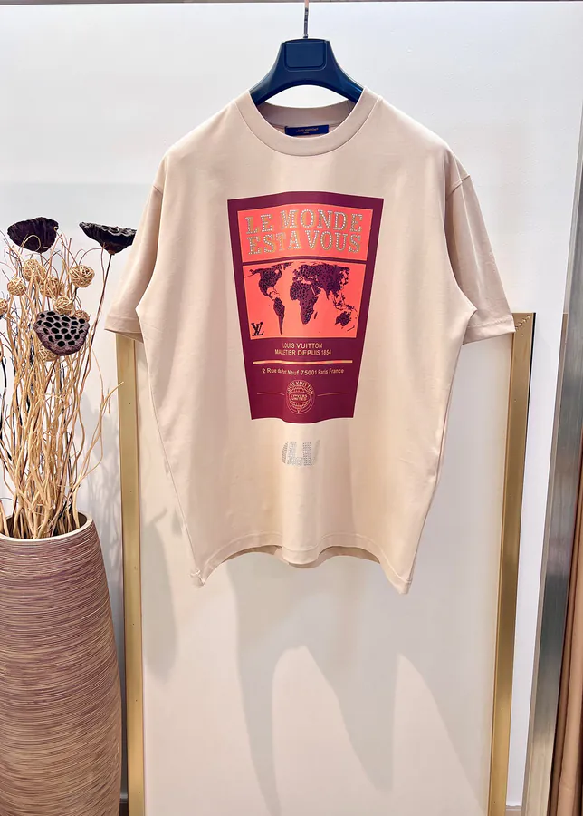 2025FW Early Spring 'The World is Yours' Themed Cotton T Shirt
