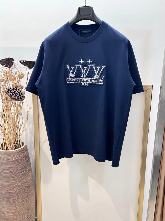 1V Louis 2025FW Cotton T Shirt with Brand Logo