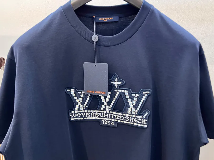 1V Louis 2025FW Cotton T Shirt with Brand Logo