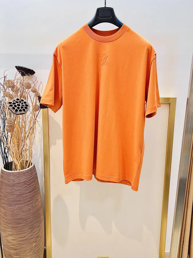 1V Louis Home T Shirt Slim Fit, Unisex