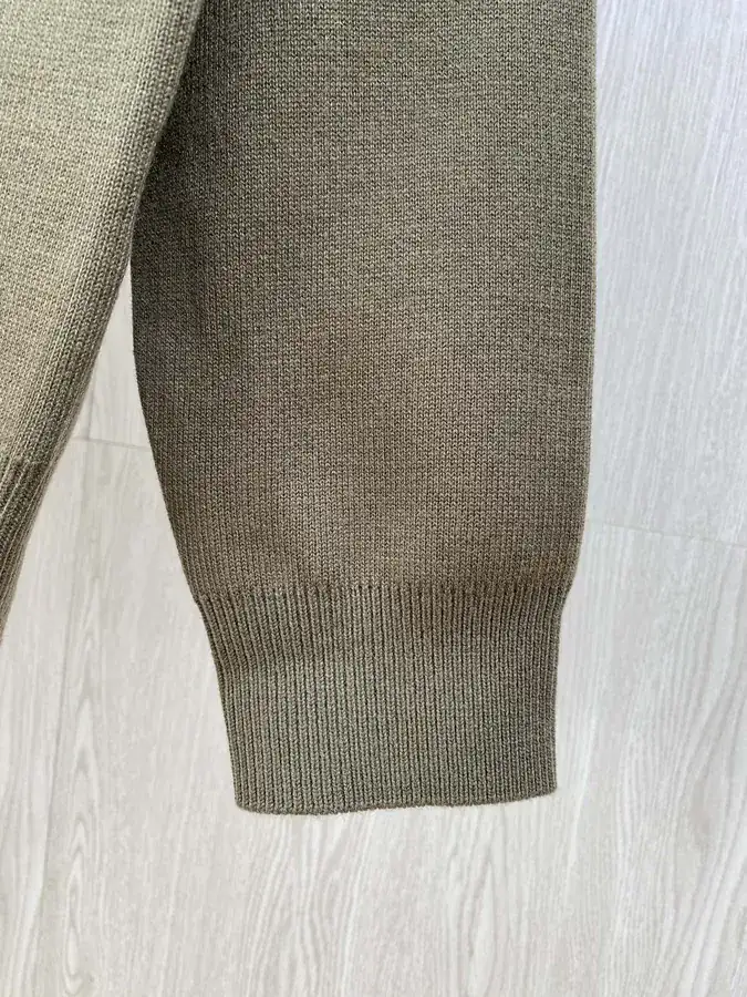 LW Gold Brown Camel Classic Logo Couple Sweater