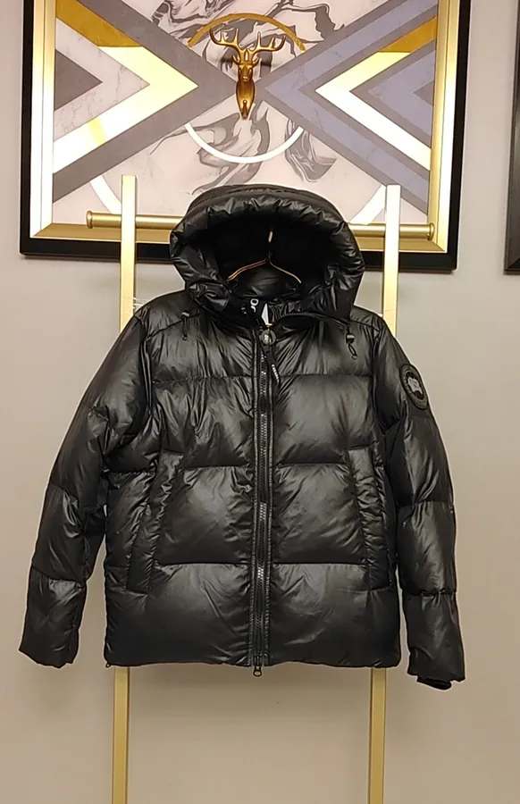 Canada Goose 2022 Limited Edition Crofton Puff Jacket Convertible Bag