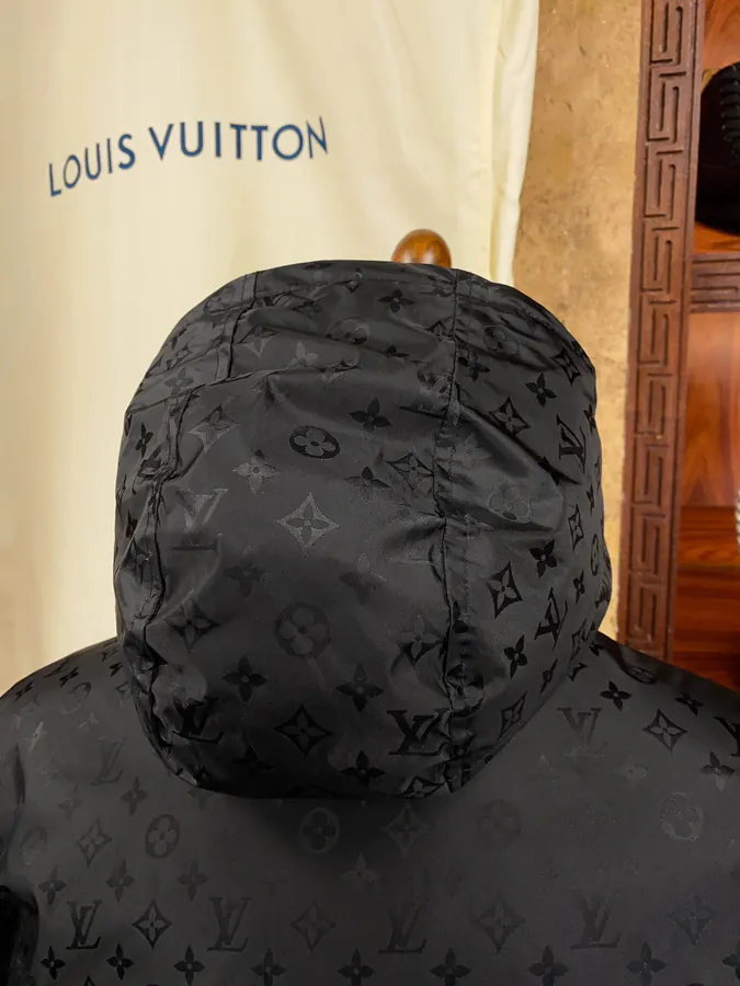1V Leather Jacket Unisex 2024 Autumn Winter New Collection