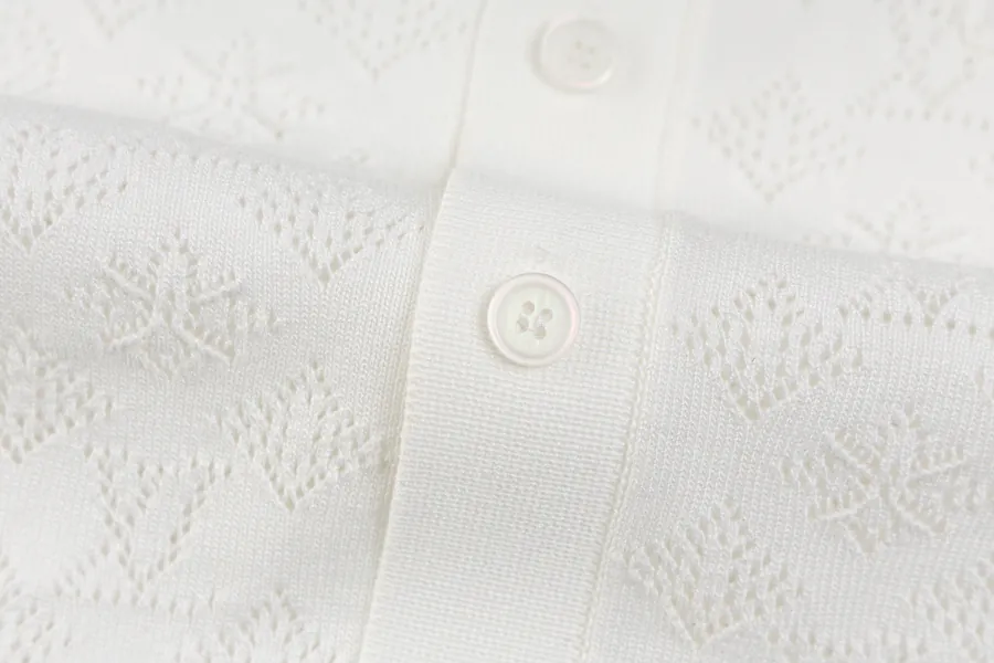 1V Armani Exchange Cropped T Shirt with Classic Checkered Pattern