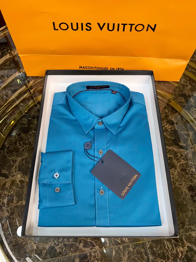 1V Leather Men's Shirt Premium Fabric and Elegant Design