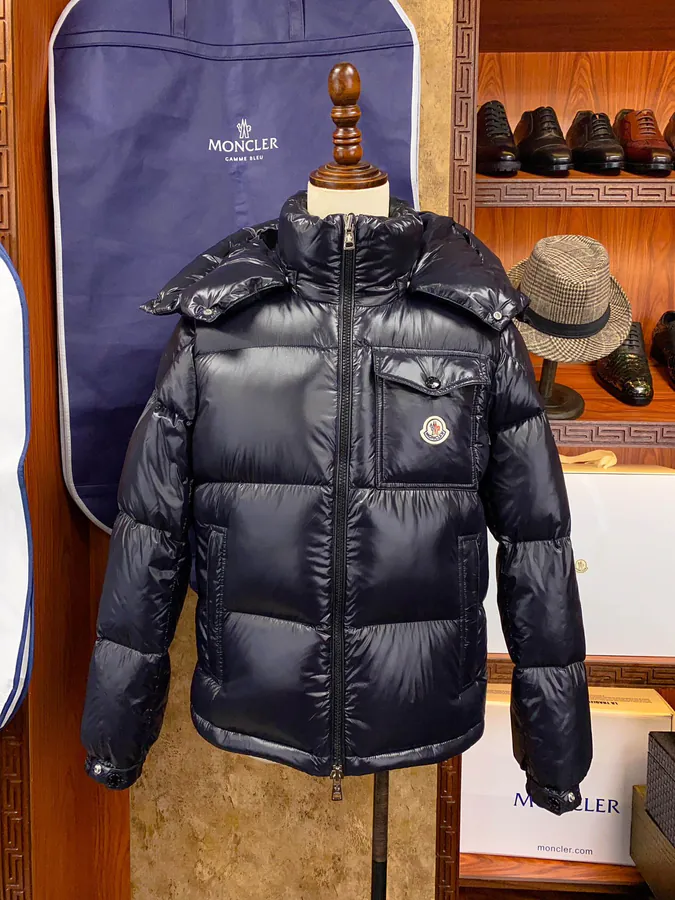 Monc Er 19FW Montbeliard 三色条纹双拉链羽绒服
