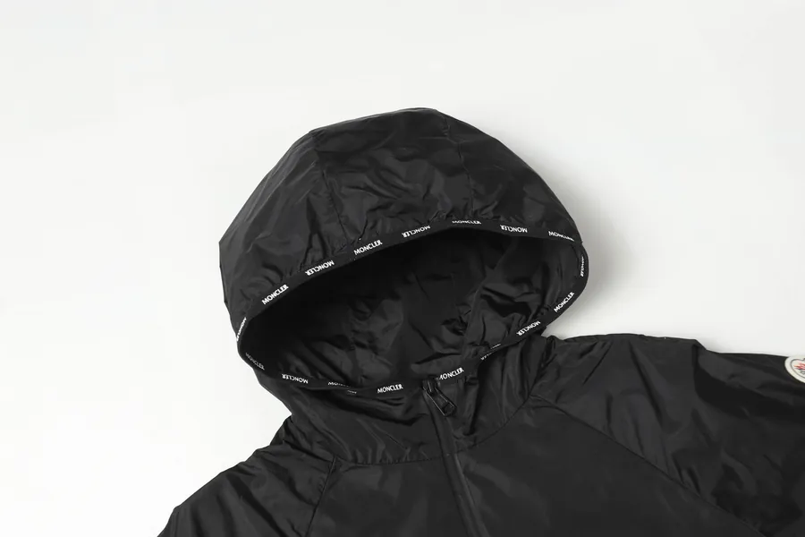 MonL蒙※ Long Hooded Bag with Logo Print