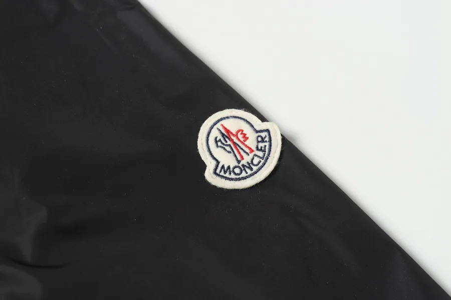 MonL蒙※ Long Hooded Bag with Logo Print