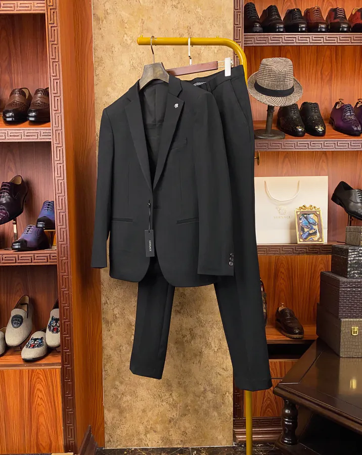 Versace Luxury Suit Set Exclusive High End Fabric, Tailored Fit