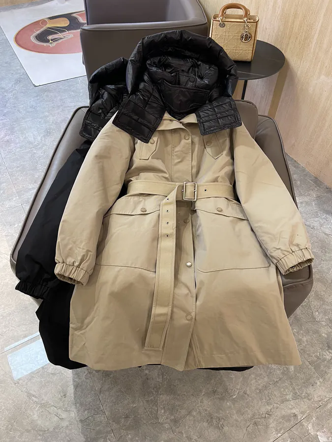 Burberry Super Bestseller Detachable Design, Versatile Style
