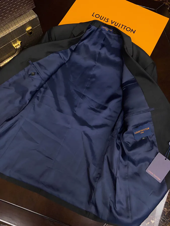 Apparel visual reference image