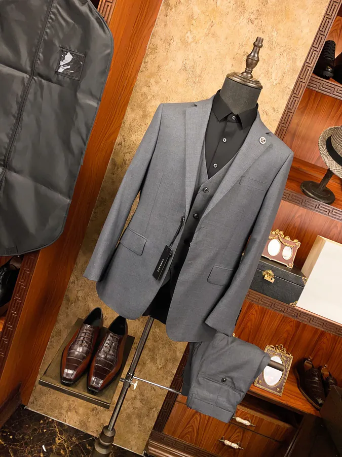 Absolute Premium Men's Business Suit Set
